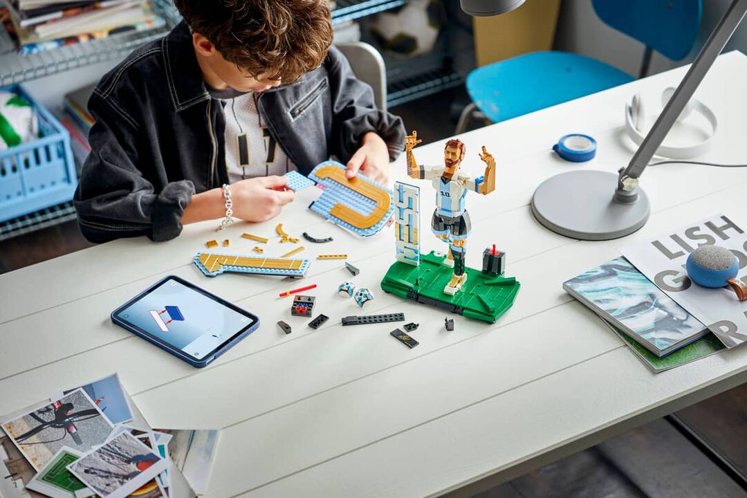 Lego Lionel Messi Legende Du Foot #43015